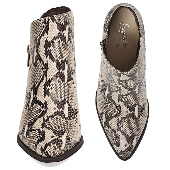 Seychelles Chaparral Black/White Python 7.5 - Picture 2 of 6